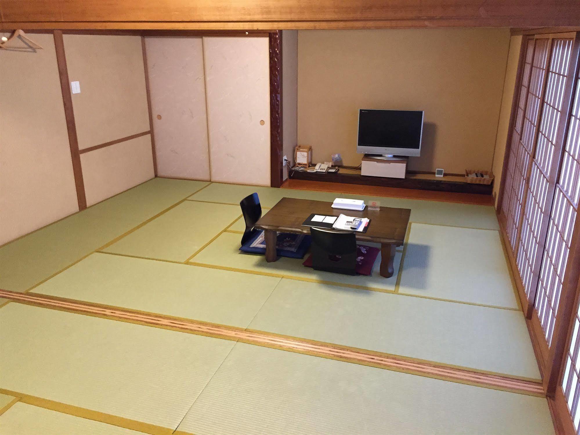 Plaza Fuyo Hotel Fukuoka  Zewnętrze zdjęcie